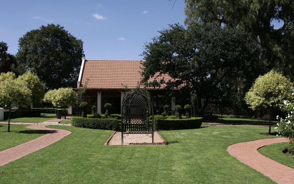 River Meadow Manor Centurion Εξωτερικό φωτογραφία