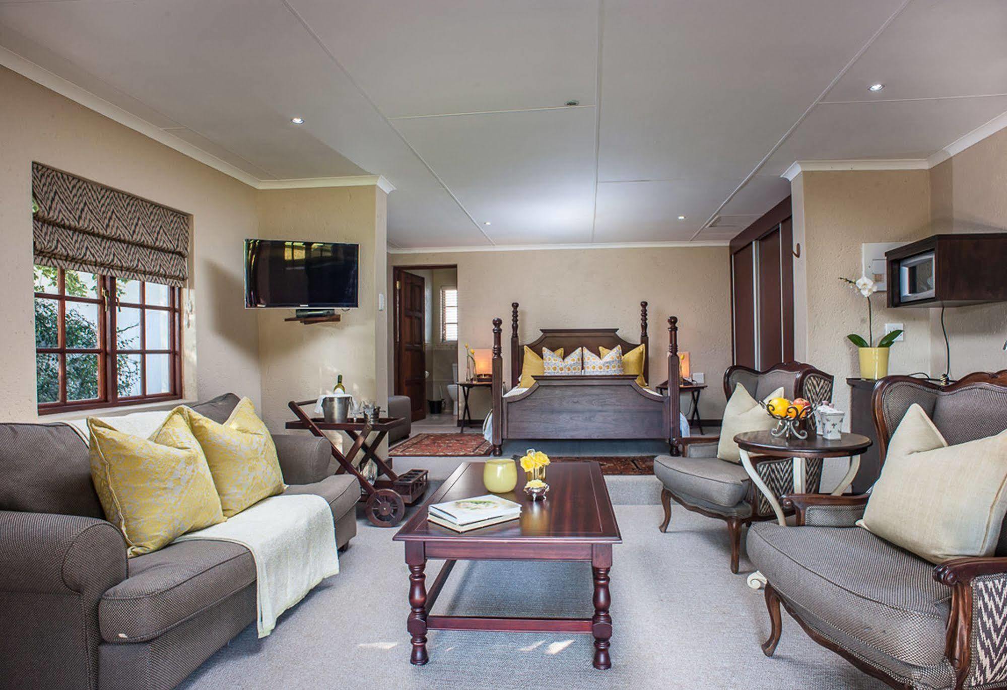 River Meadow Manor Centurion Εξωτερικό φωτογραφία