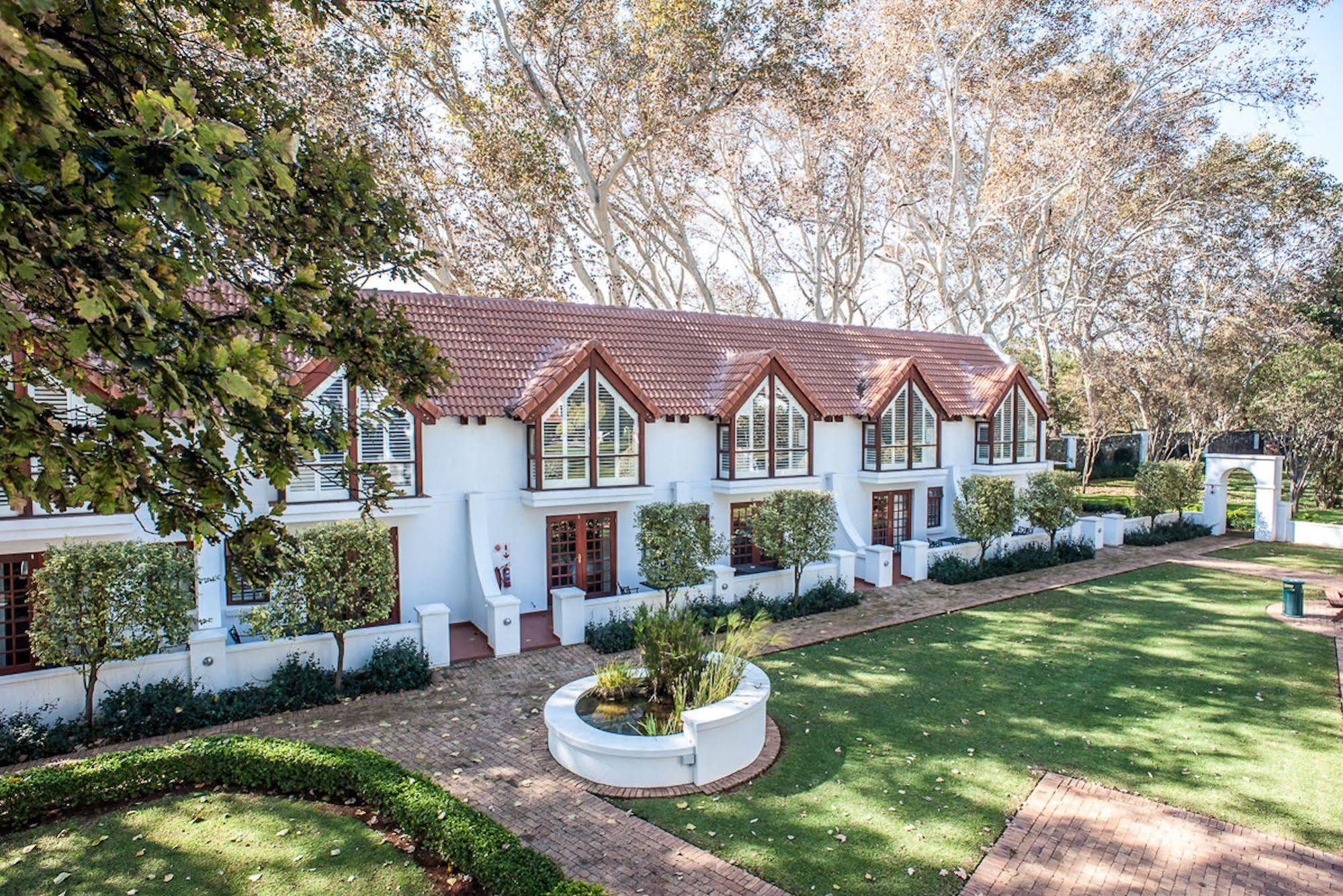 River Meadow Manor Centurion Εξωτερικό φωτογραφία
